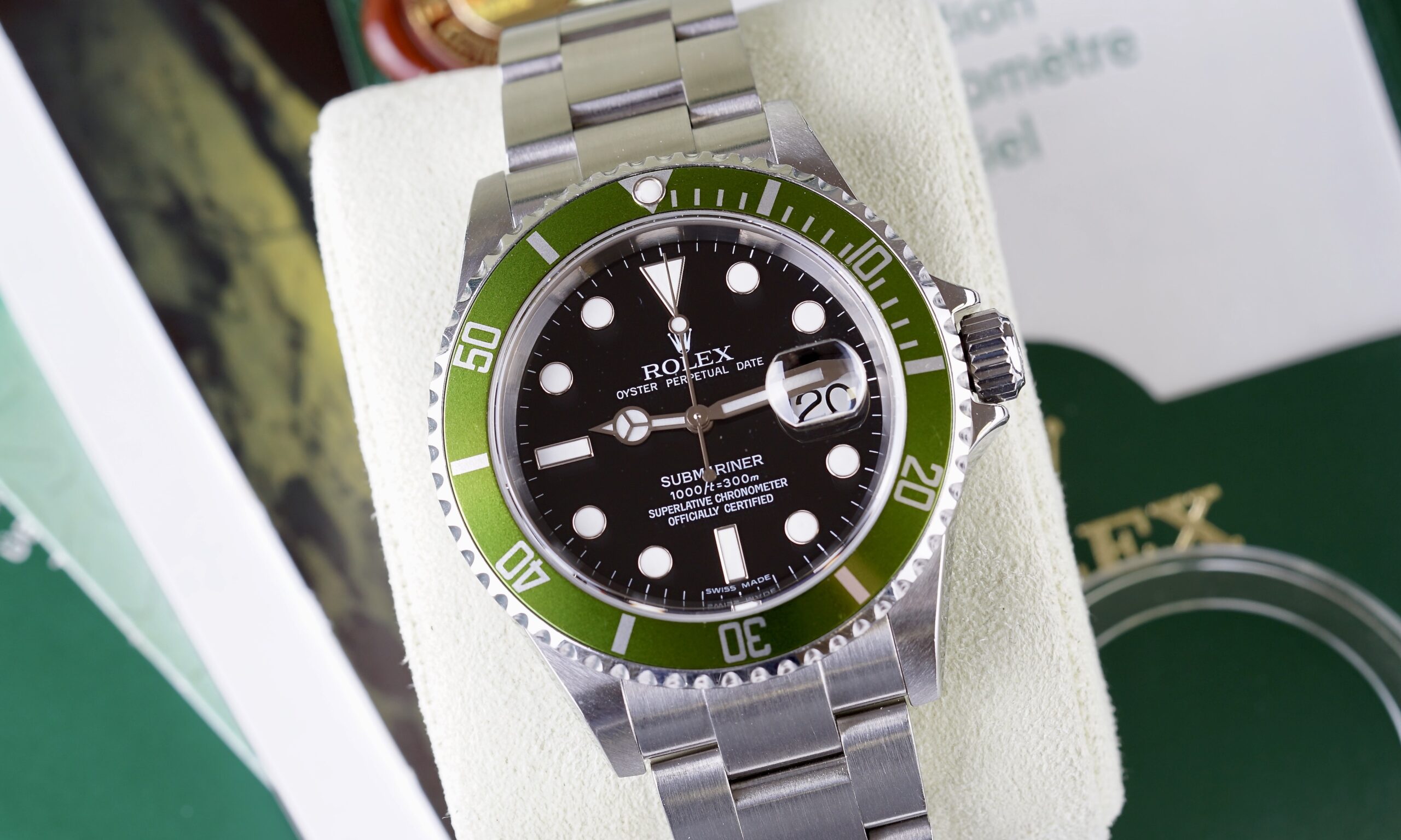 the-history-of-the-rolex-submariner-16610LV-kermit