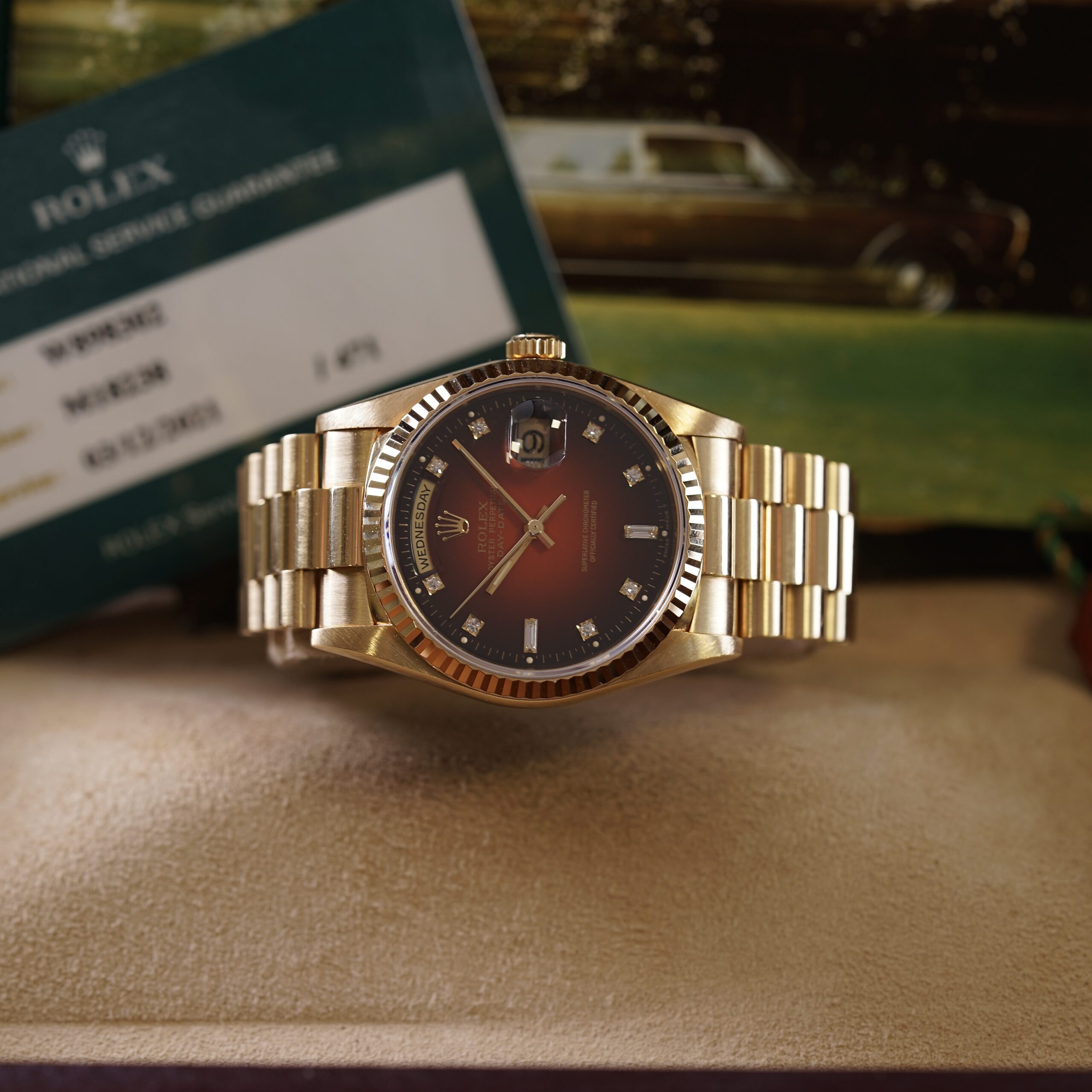 Is een vintage Rolex horloge een goede investering? 8 Rolex Day-Date Red Vignette 18238 1995 (Full Set)