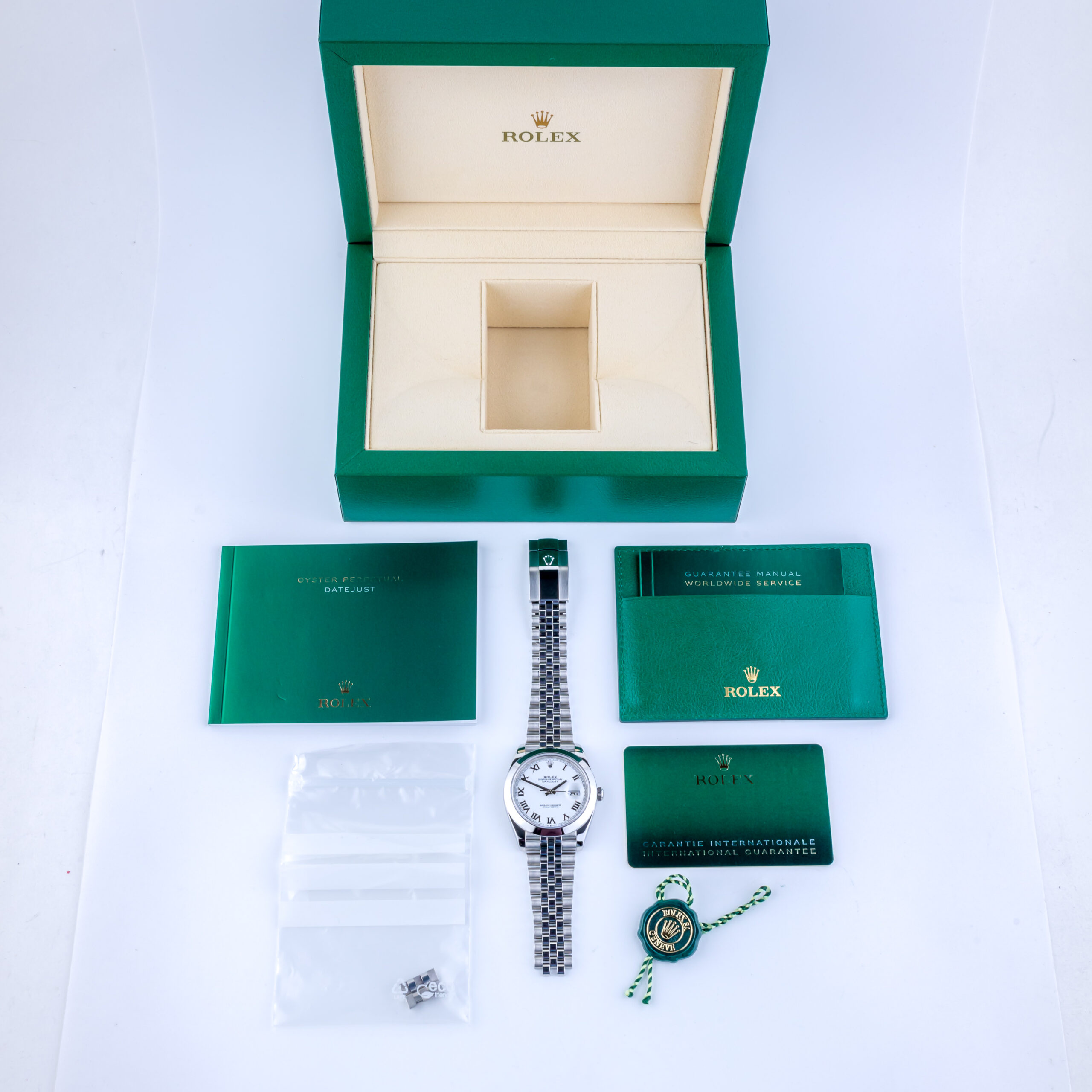 Rolex Datejust 41 White Roman 126300 2022 (Full Set) 8 Rolex Datejust 126300