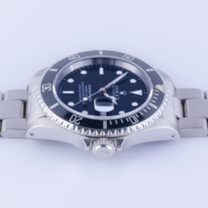 Rolex Submariner Date 16610