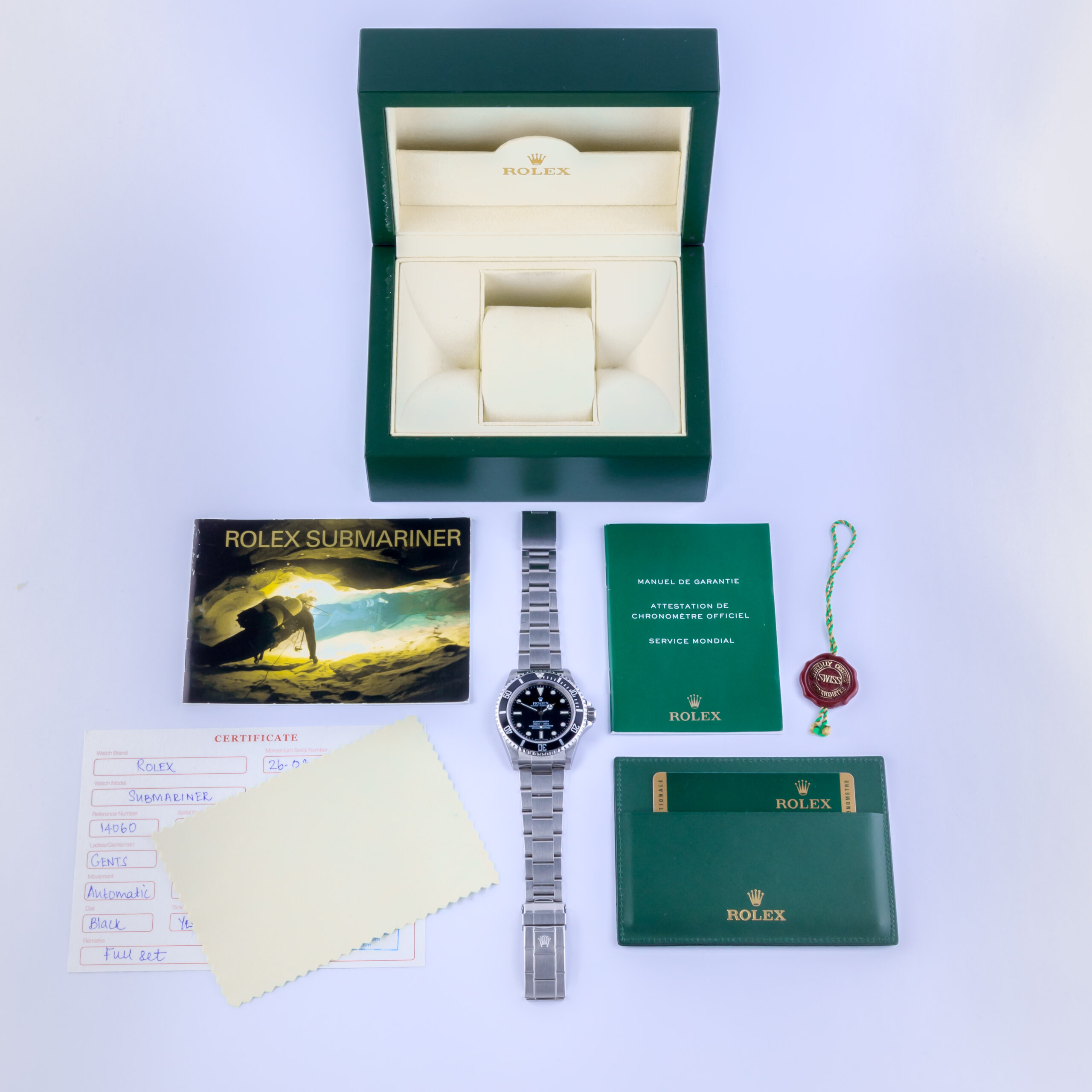 Rolex Submariner No-Date Black 14060M 2008/2009 (Full Set) 8 Rolex Submariner 14060M
