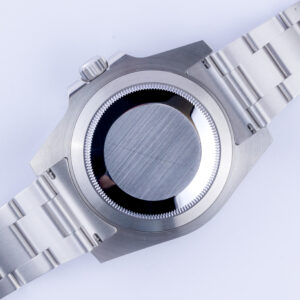 rolex-submariner-116610lv-2