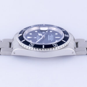 Rolex Oyster Perpetual Submariner 16610 1997 11 rolex-submariner-16610-8