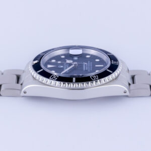 Rolex Submariner Date Black 16610 1989 (Full Set) 12 rolex-submariner-16610-11