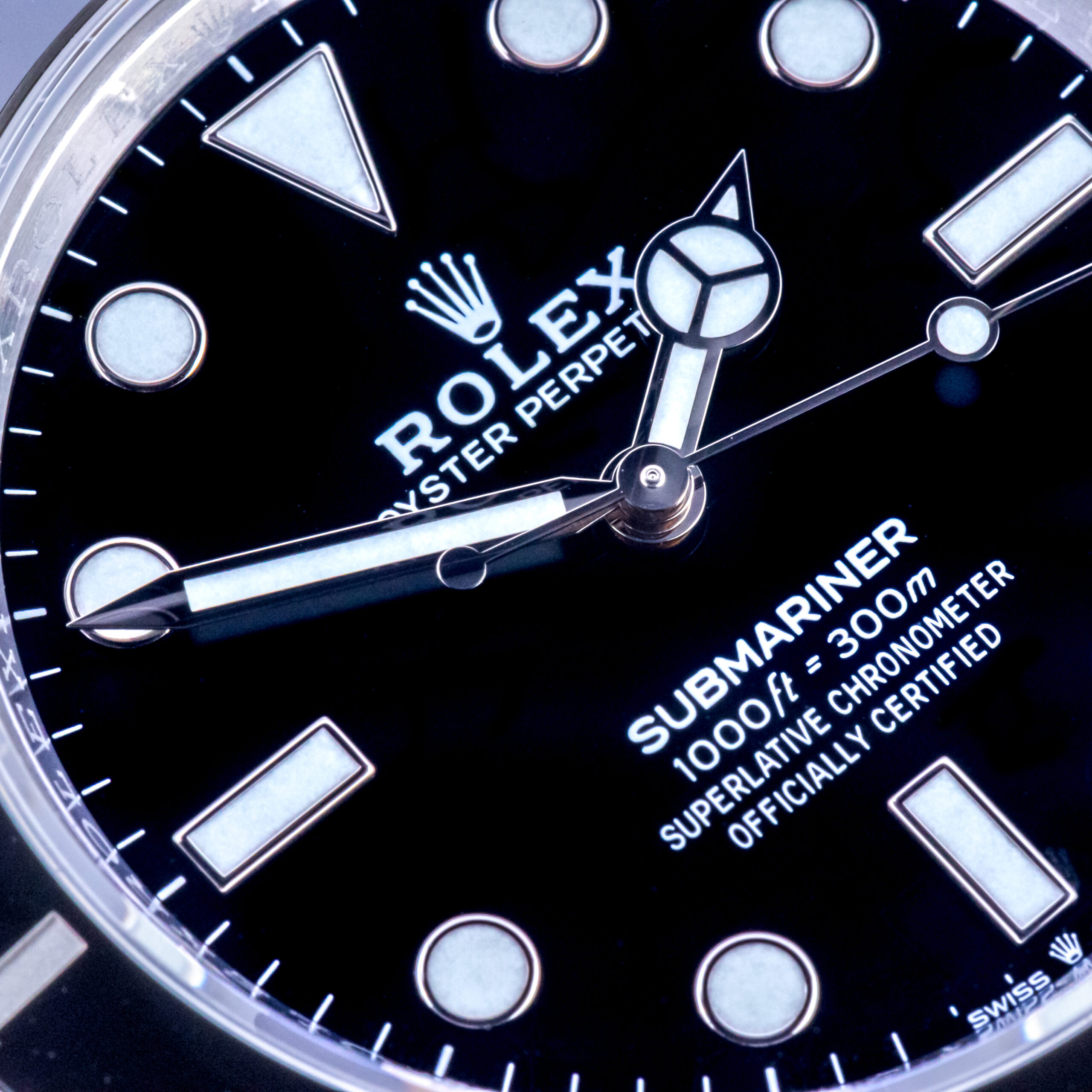 Rolex Submariner No-Date Black 124060 2022 (Full Set) 2 rolex-submariner-no-date-124060