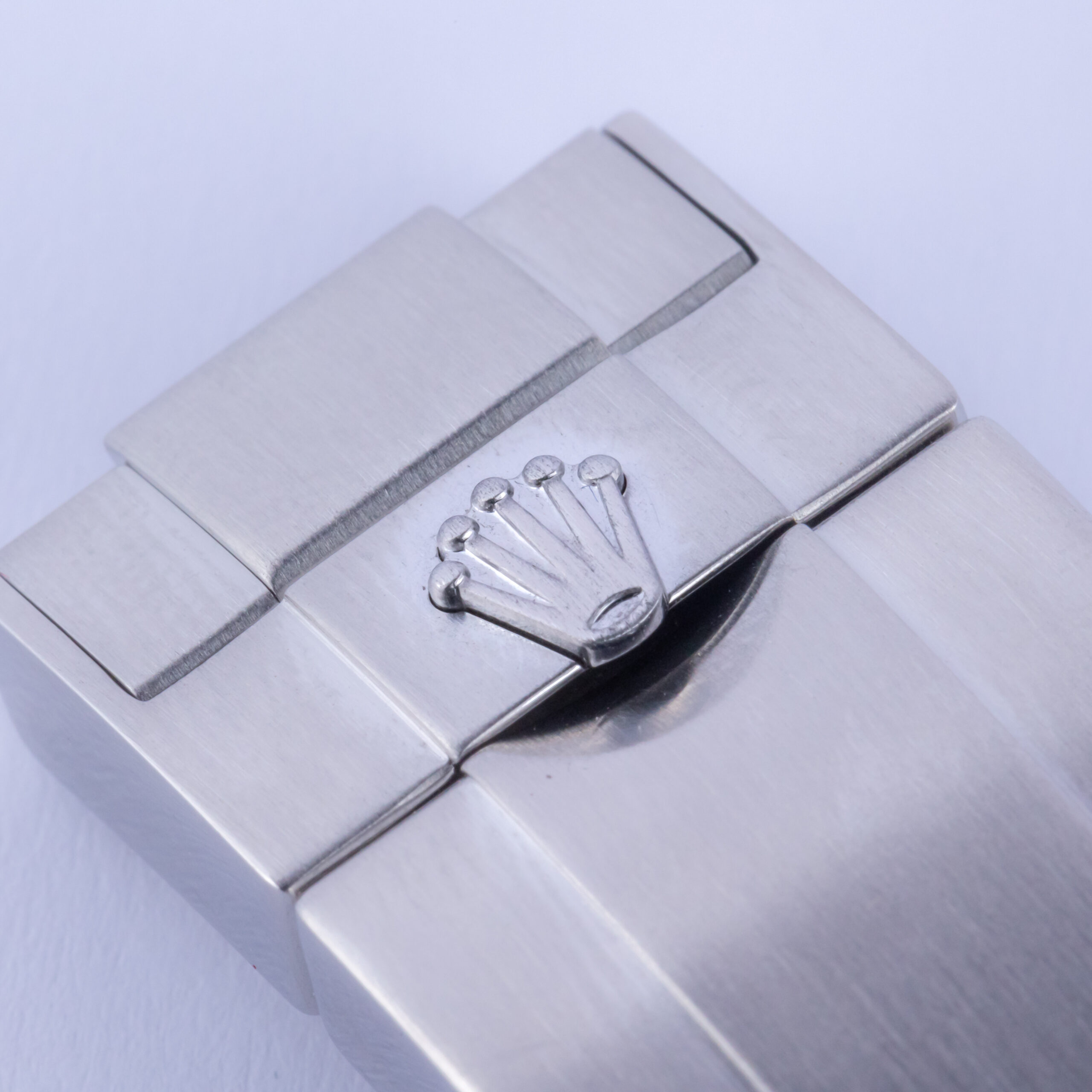 Rolex Submariner No-Date Black 124060 2022 (Full Set) 7 rolex-submariner-no-date-124060