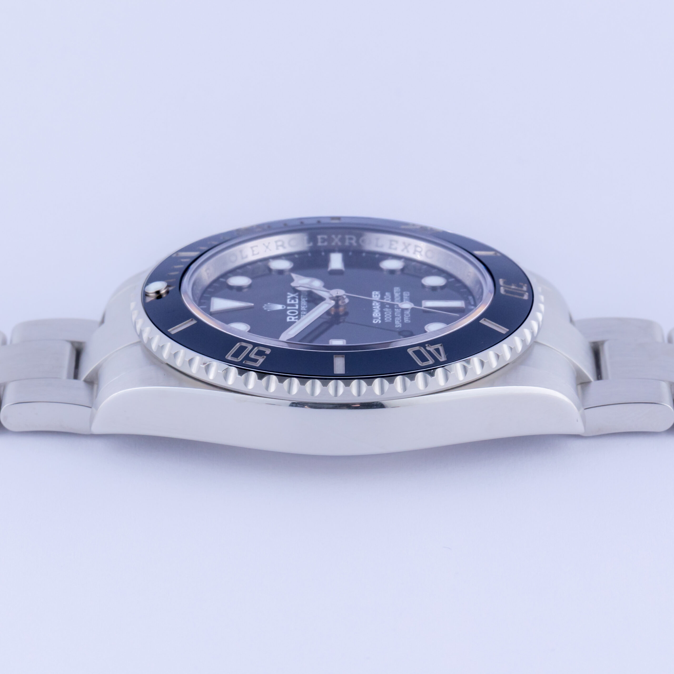 Rolex Submariner No-Date Black 124060 2022 (Full Set) 5 rolex-submariner-no-date-124060