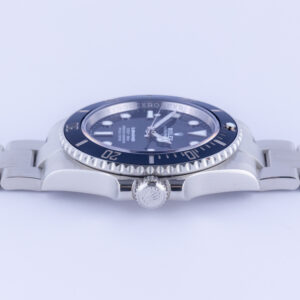 Rolex Submariner No-Date Black 124060 2022 (Full Set) 13 rolex-submariner-no-date-124060