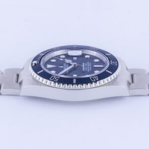 rolex-submariner-126610ln-4