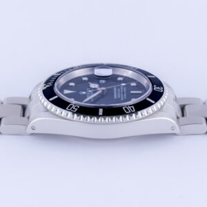 Rolex Oyster Perpetual Submariner Black 16610 1999 11 rolex-submariner-16610-18