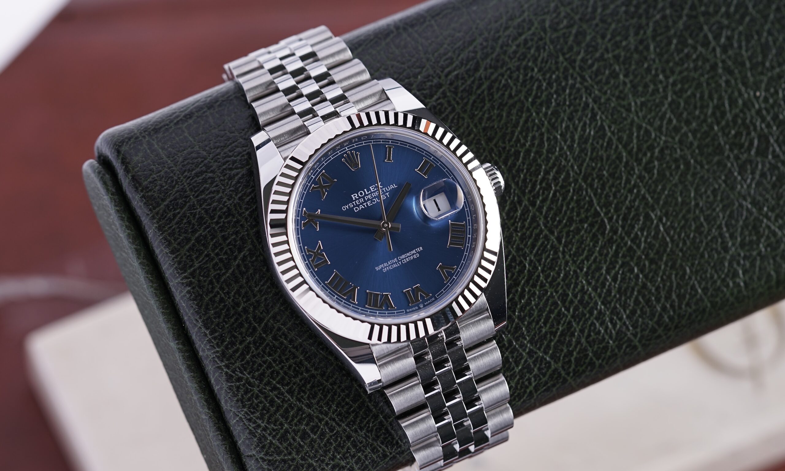 Rolex Datejust 16233 Review: The Ultimate Buying Guide 8 Rolex Datejust 41 126334
